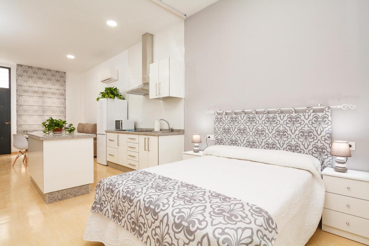 Canadian 2 Apartment