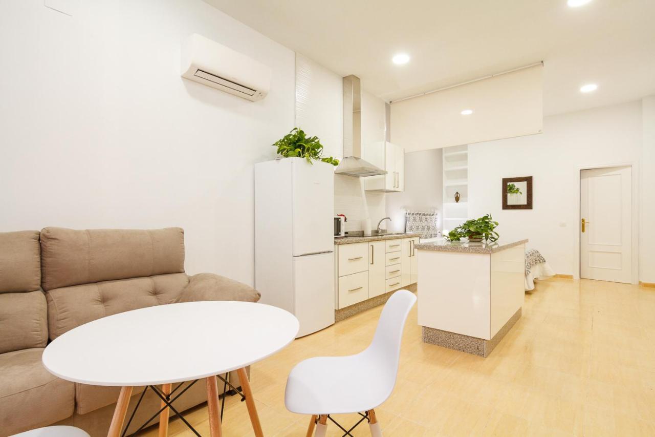 Canadian 2 Apartment *